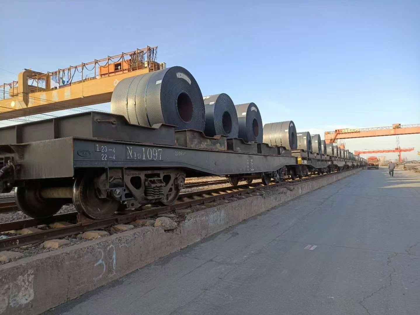 Coils loaded on railway wagons